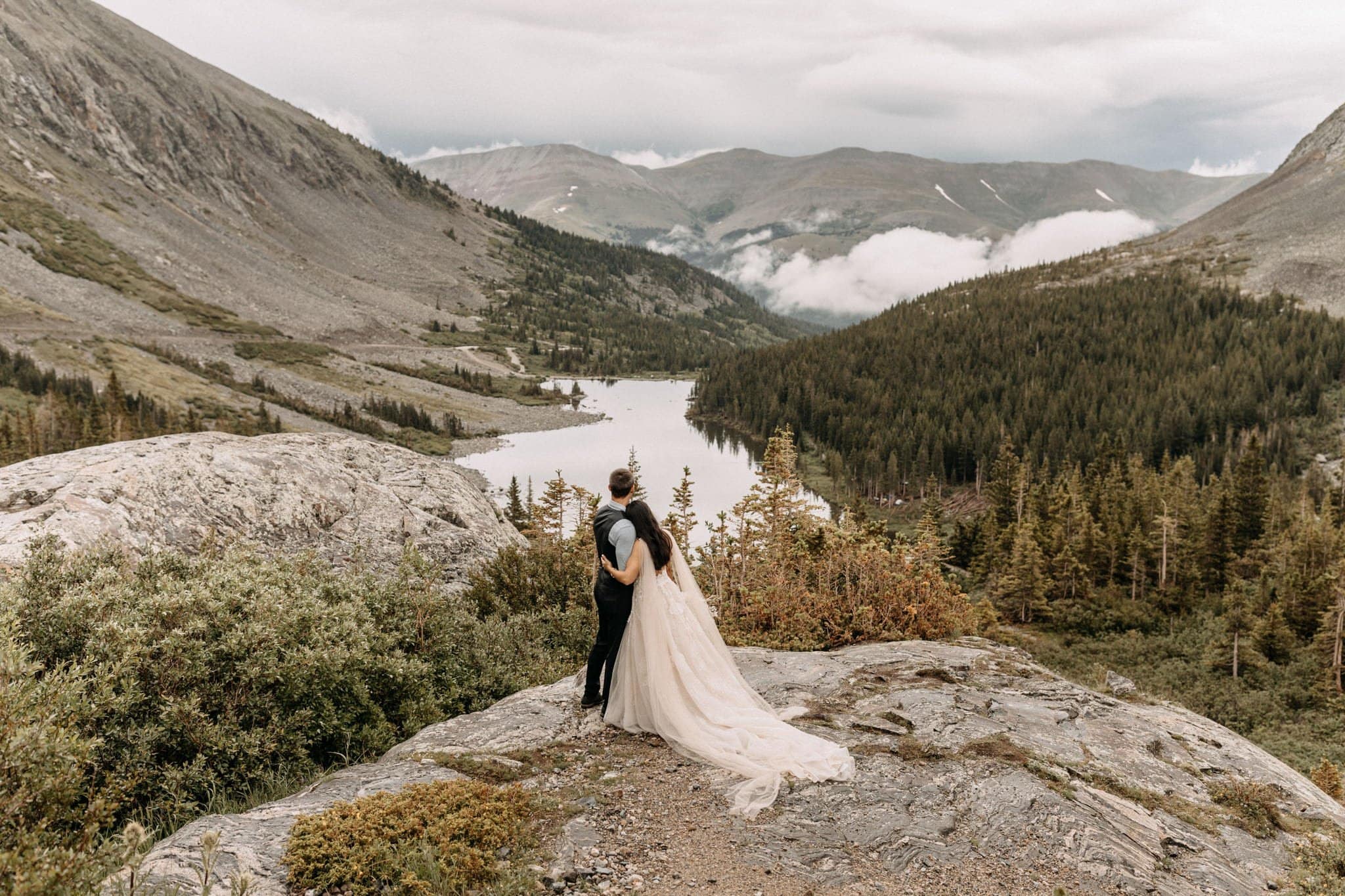 Wedding portraits at blue lakes in Breckenridge