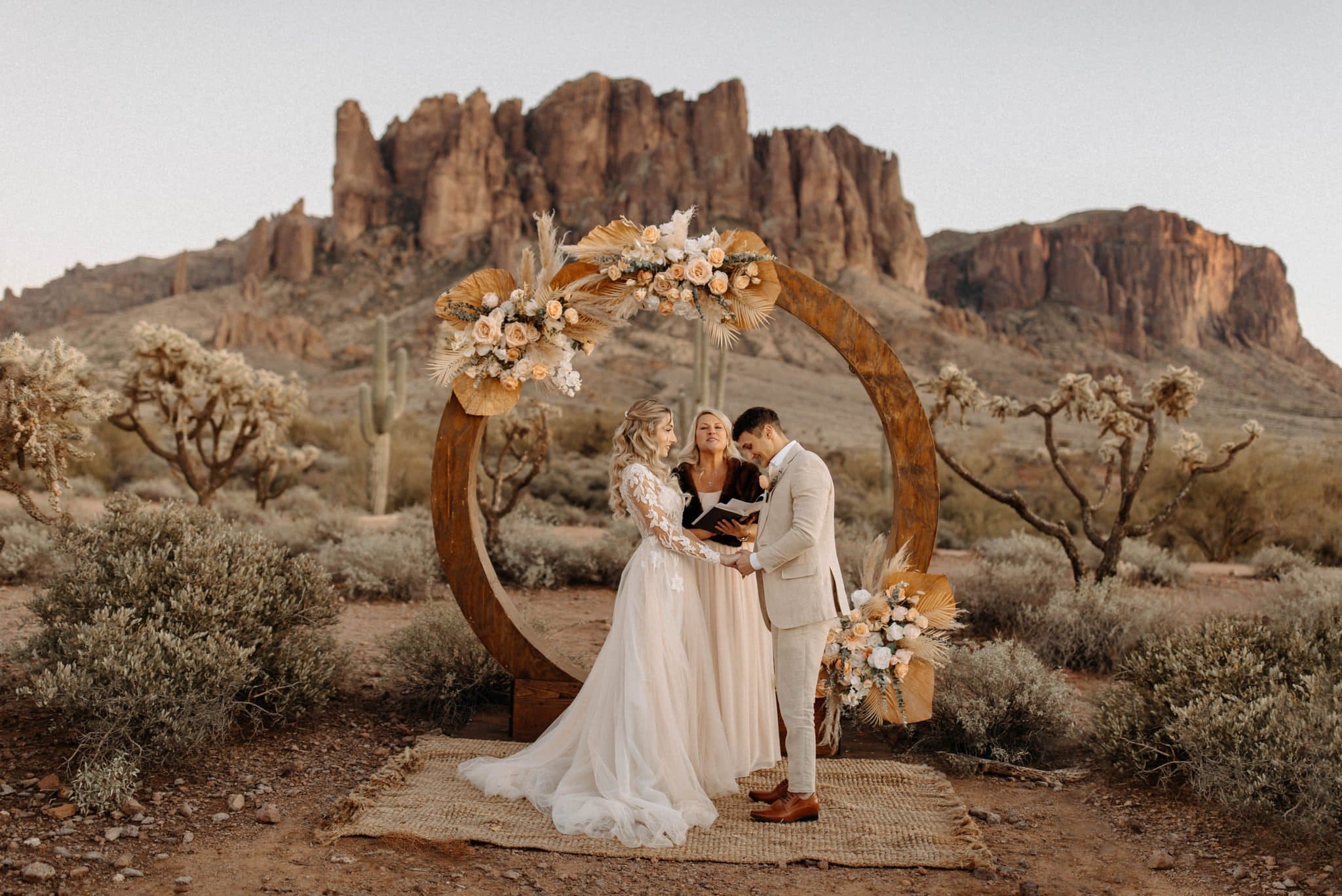 Romantic Elopement at Lost Dutchman State Park
