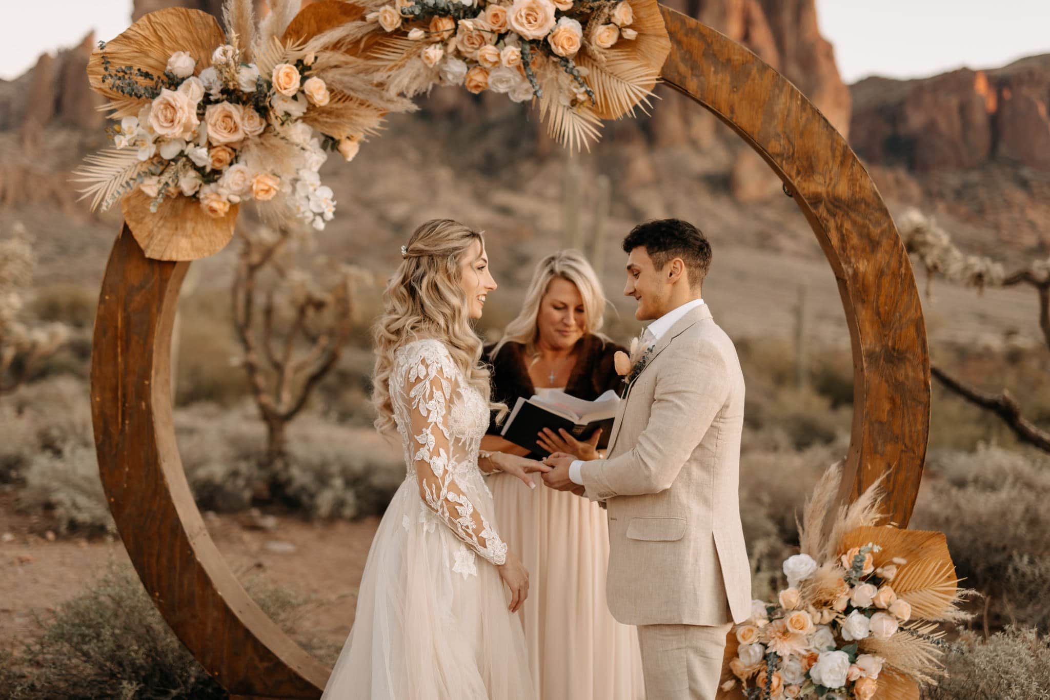 Romantic Elopement at Lost Dutchman State Park
