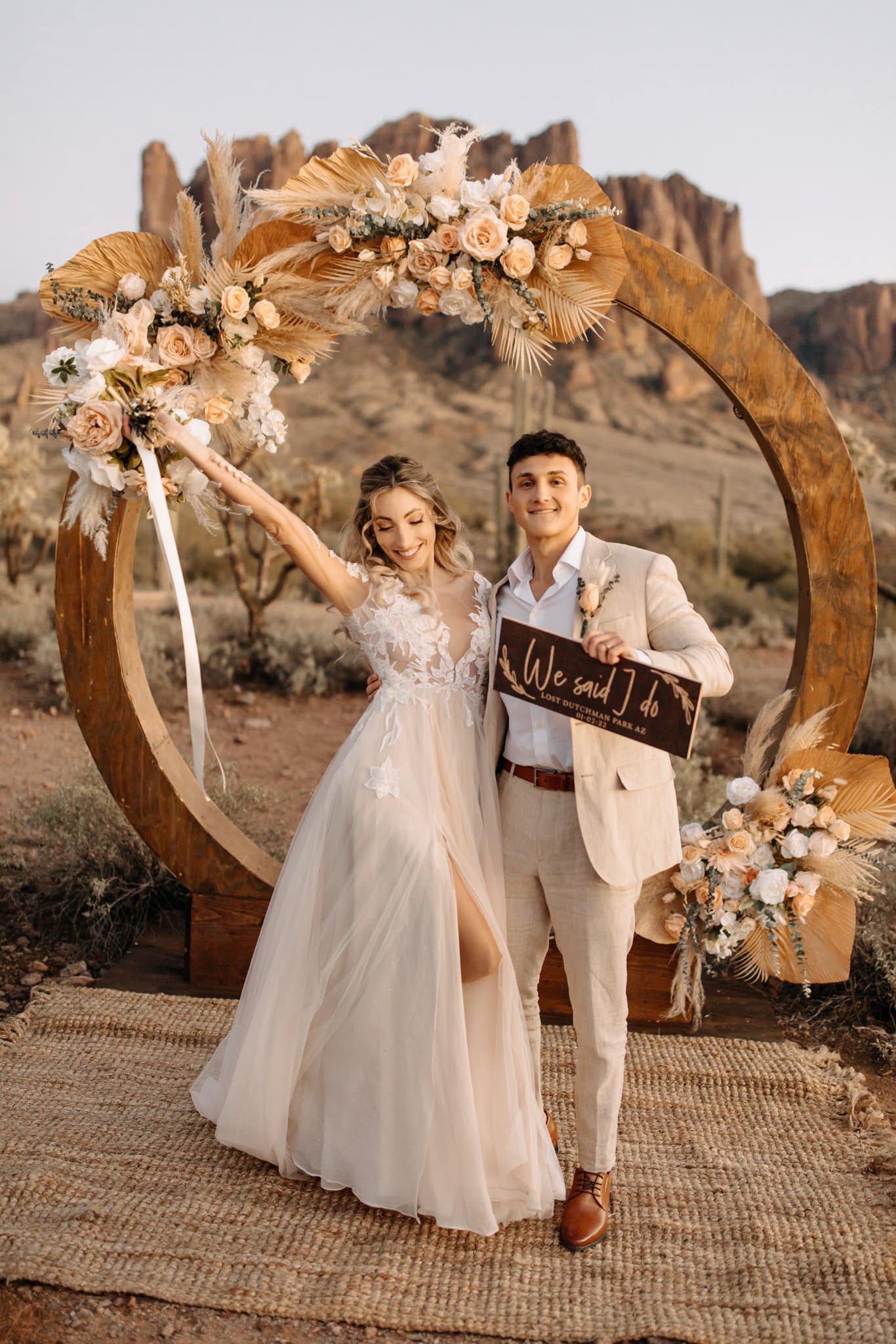Romantic Elopement at Lost Dutchman State Park