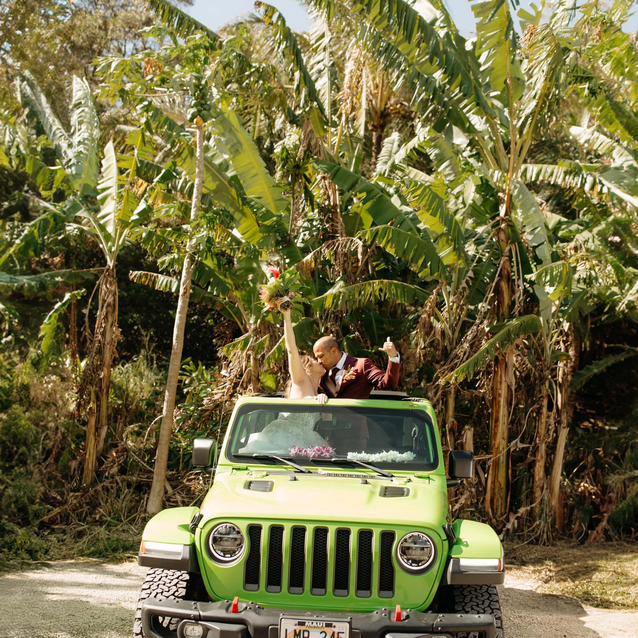 Tropical Elopement in Maui