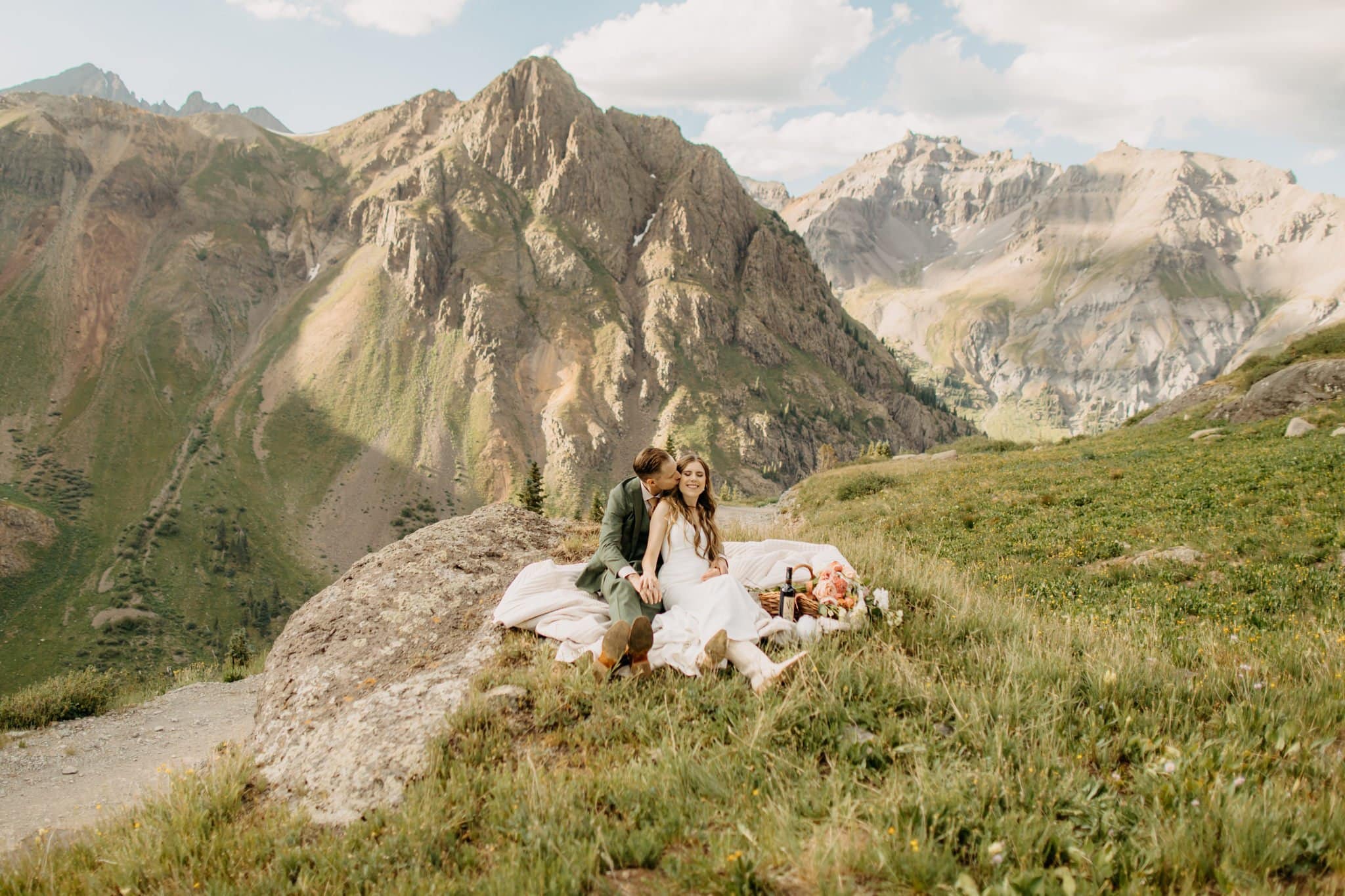 romantic elopement among the wildflowers in Ouray
