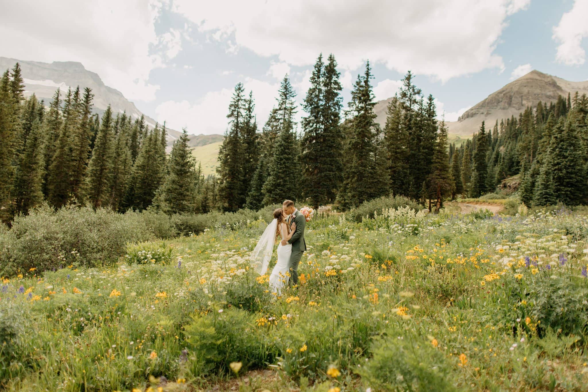 romantic elopement among the wildflowers in Ouray
