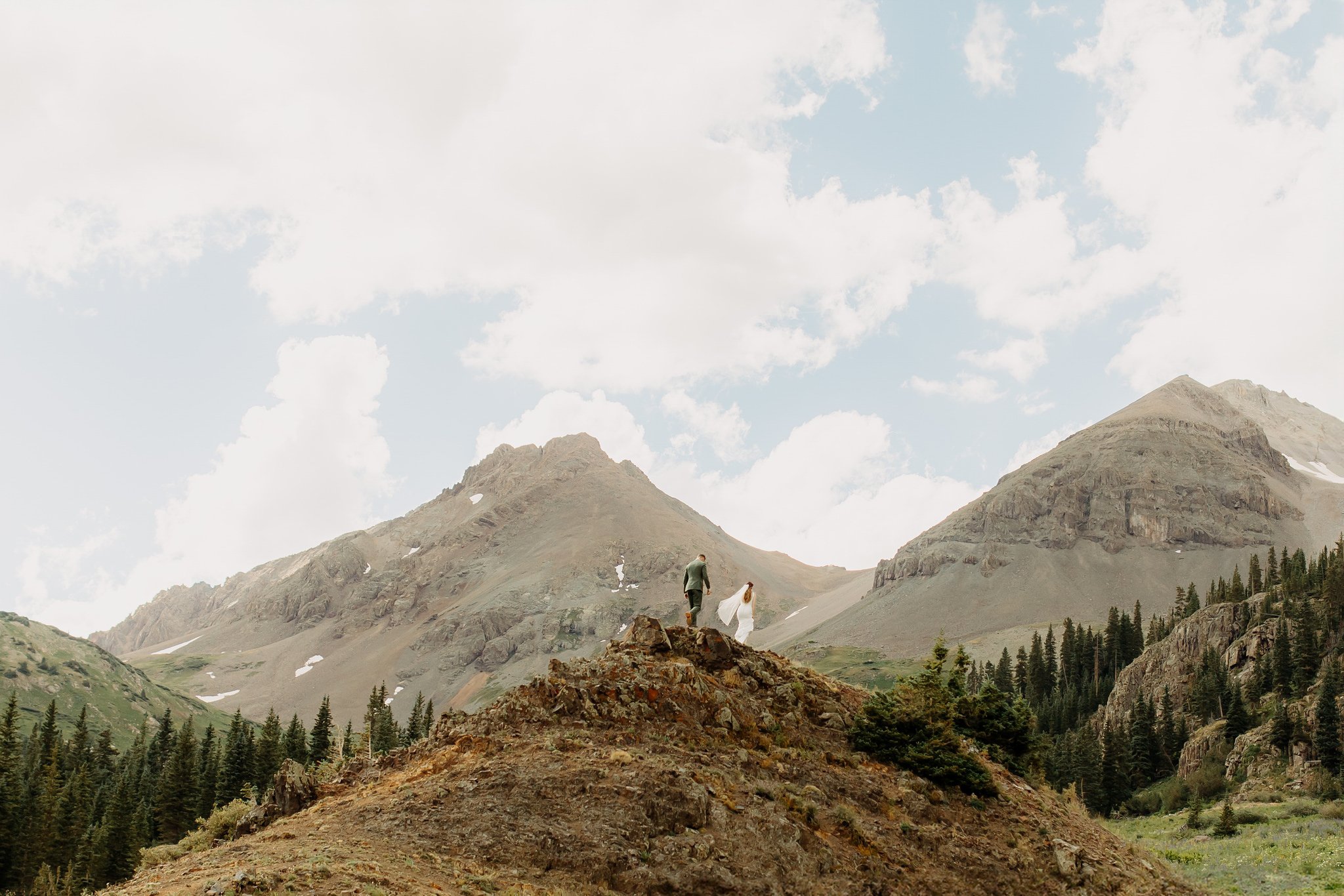 romantic elopement among the wildflowers in Ouray