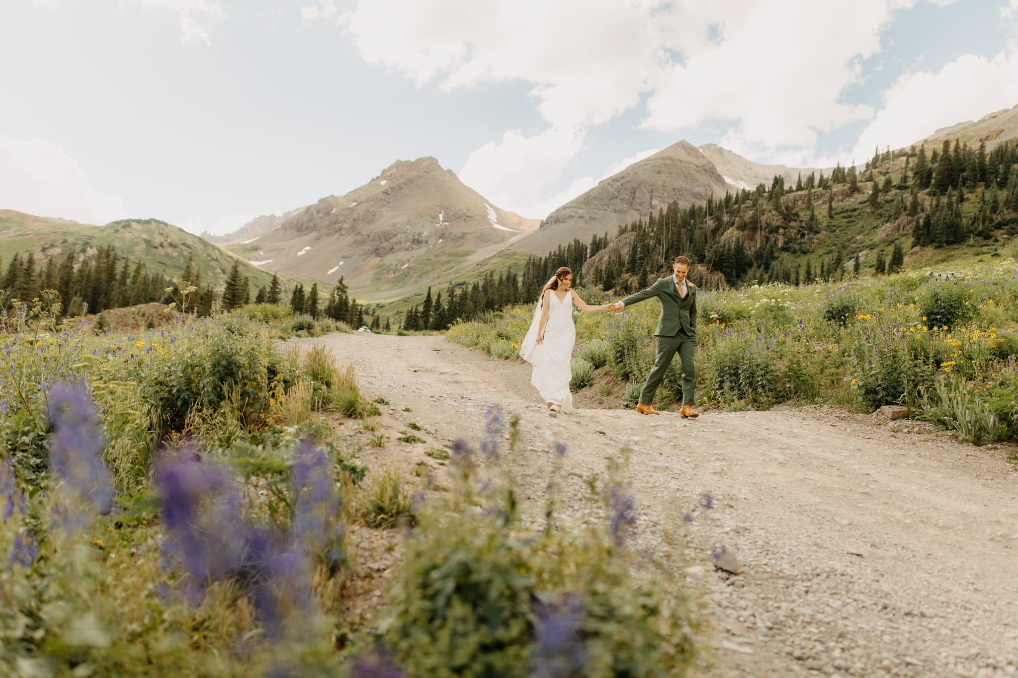 romantic elopement among the wildflowers in Ouray