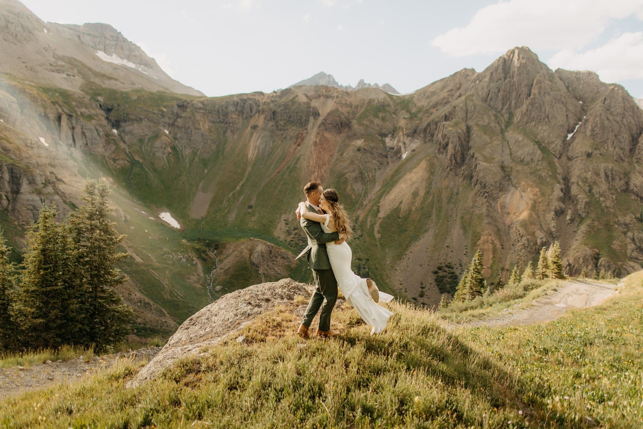 romantic elopement among the wildflowers in Ouray