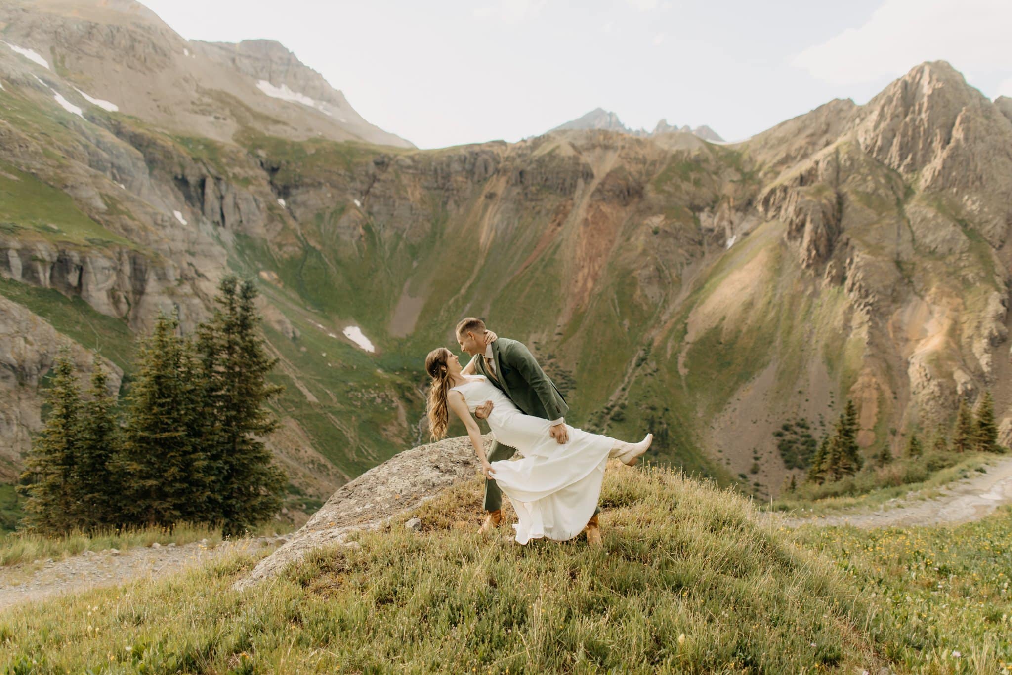 romantic elopement among the wildflowers in Ouray