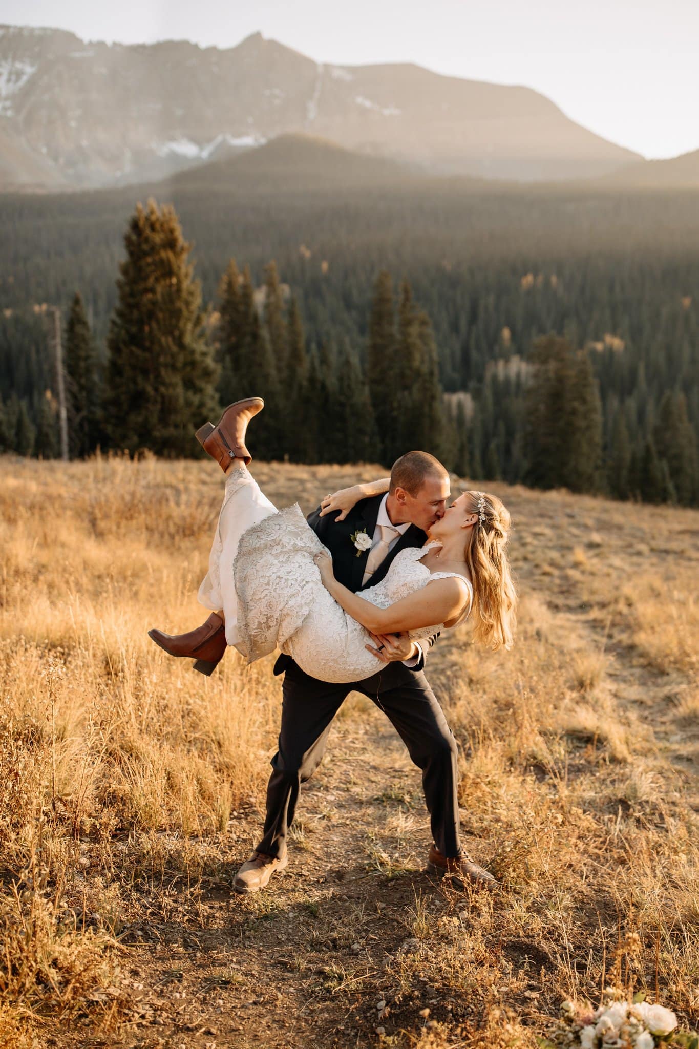 Fall Jeeping Elopement in Telluride