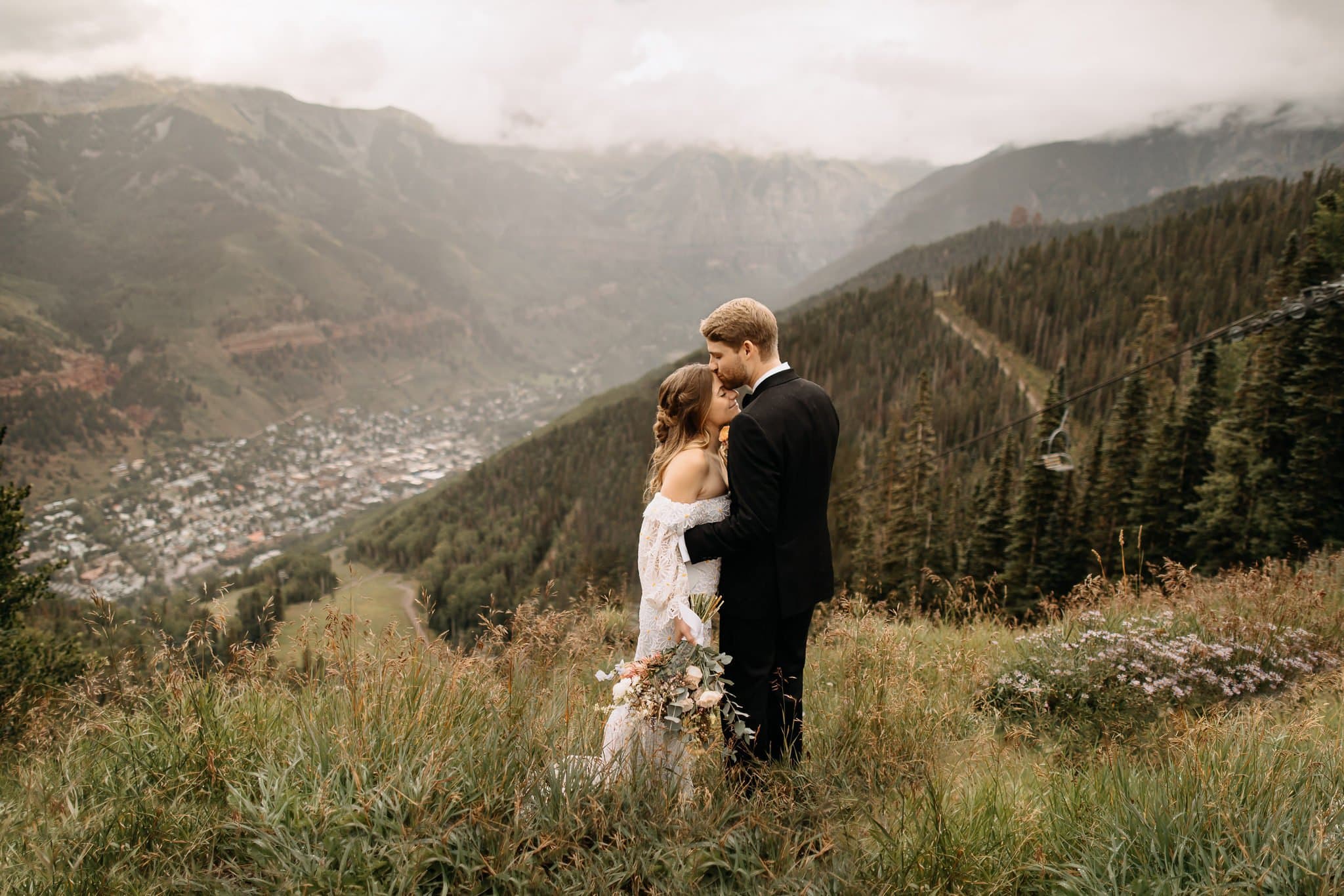 Romantic Lakeside Elopement in Telluride Romantic Lakeside Elopement in Telluride