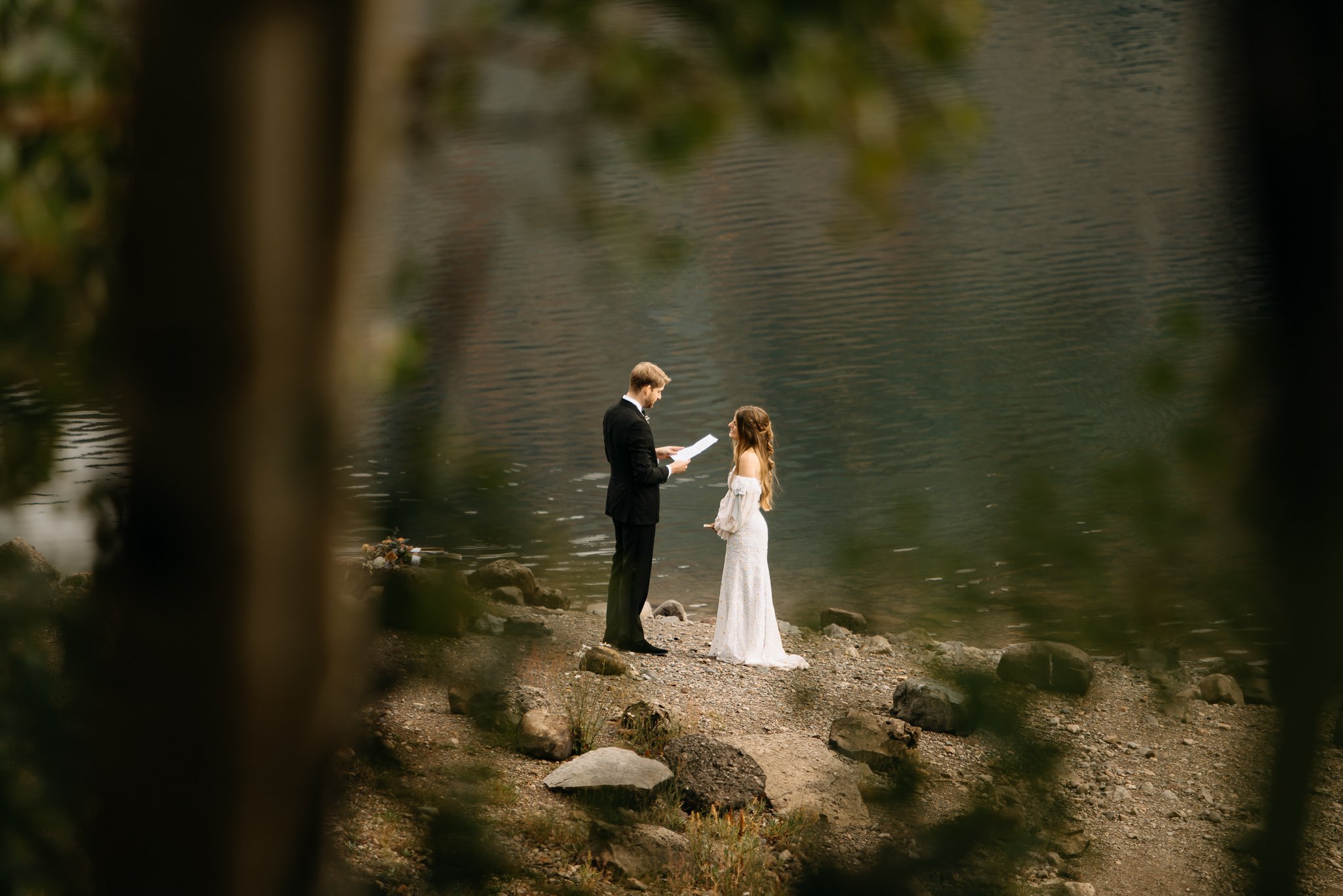 Romantic Lakeside Elopement in Telluride