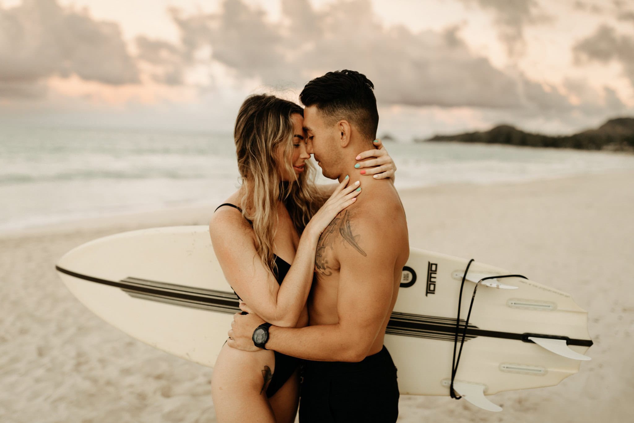 Couples Surf Session on Oahu, Hawaii